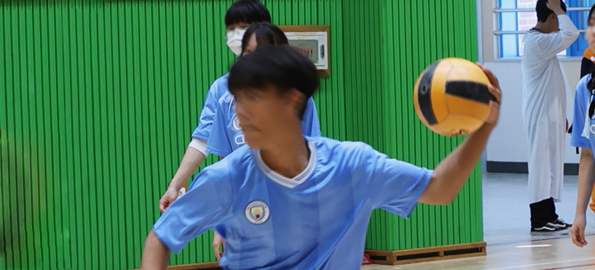 피구하는 배경사진